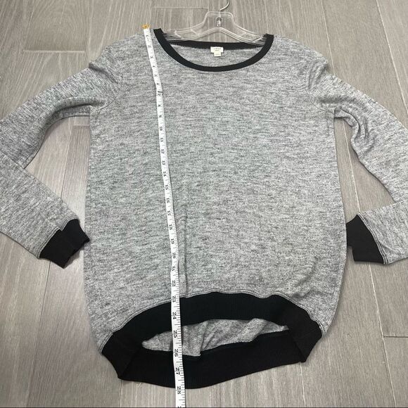 ARITZIA Wilfred High Low Crewneck Sweater Gray Black Color Block Trim XS Casual - Picture 11 of 13